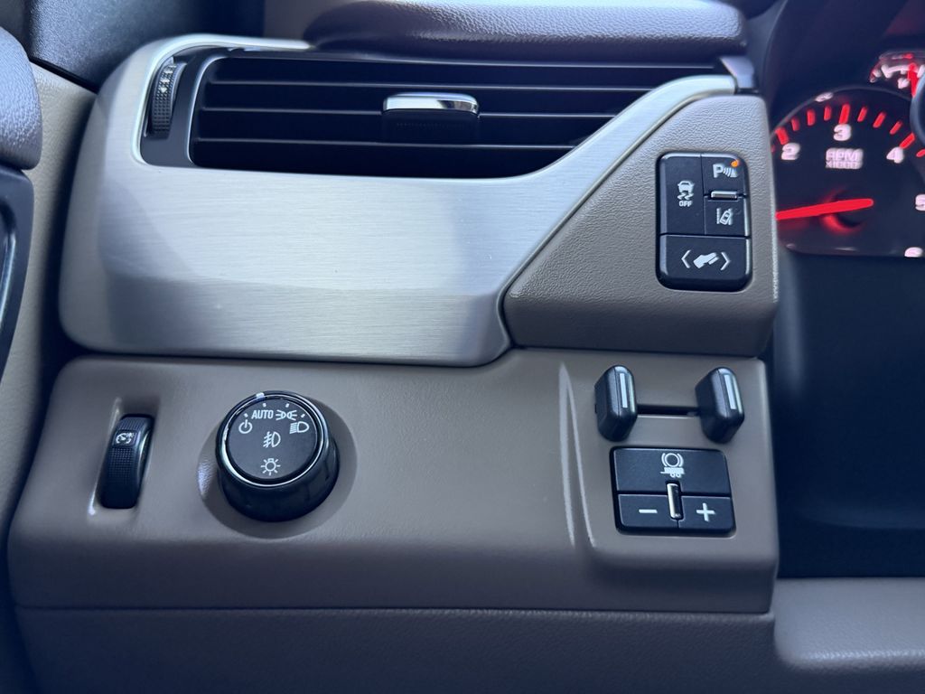 used 2015 GMC Yukon car, priced at $20,991