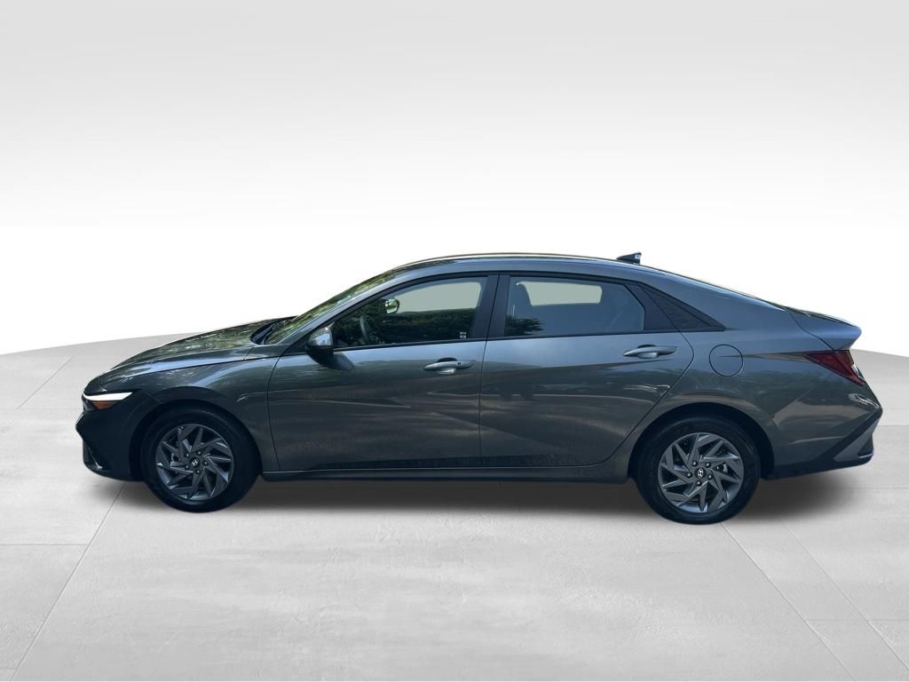 Certified Used 2026 Gray Hyundai Blue image 2