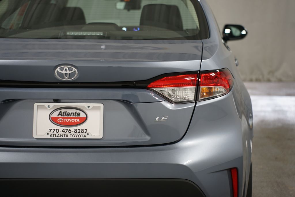 2025 Toyota Corolla LE 10