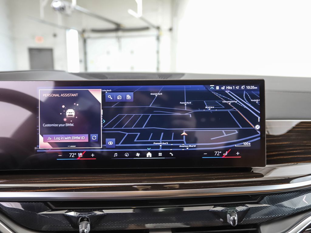 Thumbnail: 2026 BMW X7 - 15