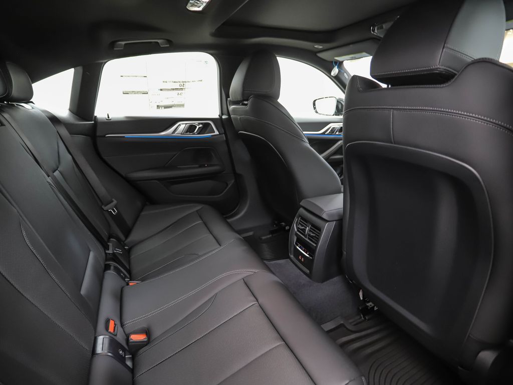 Thumbnail: 2026 BMW i4 - 26