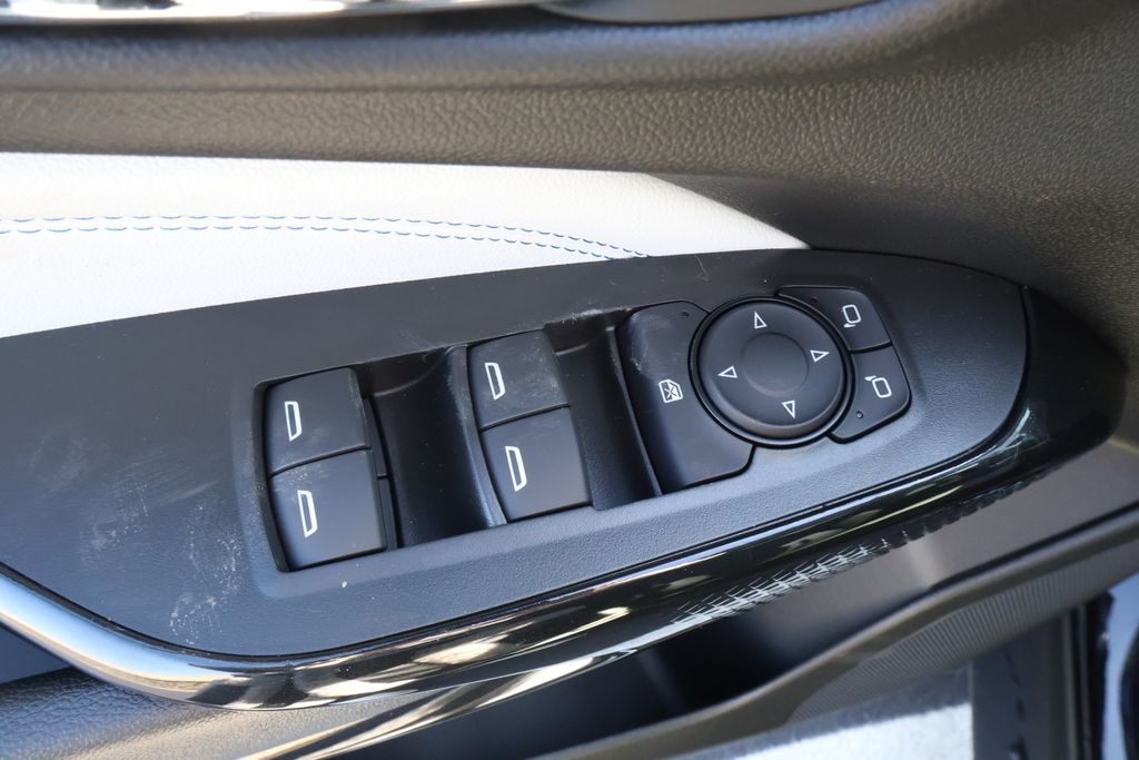 Thumbnail: 2026 Chevrolet Trax - 18