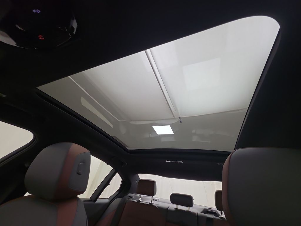 2026 Bmw 550e 550e xDrive photo 20