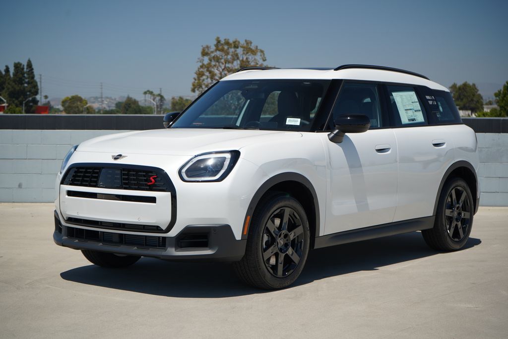 Thumbnail: 2027 MINI Cooper Countryman - 1