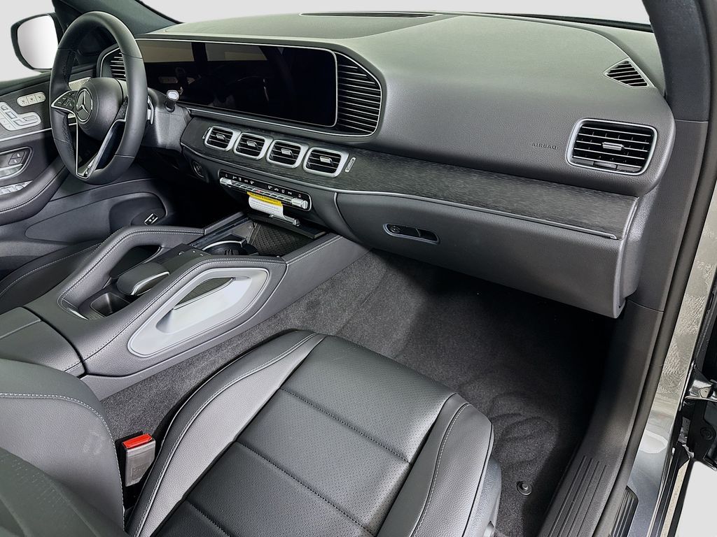 Thumbnail: 2026 Mercedes-Benz GLE - 18