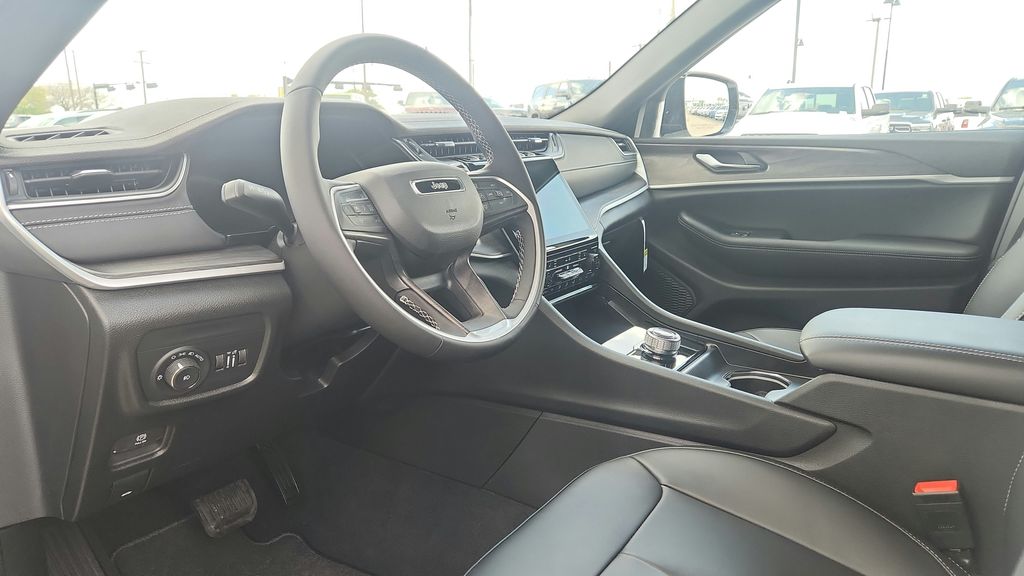 2025 Jeep Grand Cherokee L