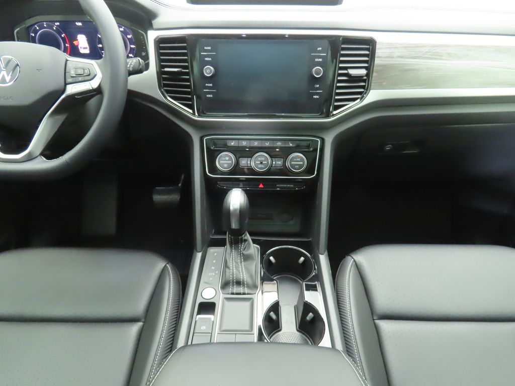 2022 Volkswagen Atlas SE 13
