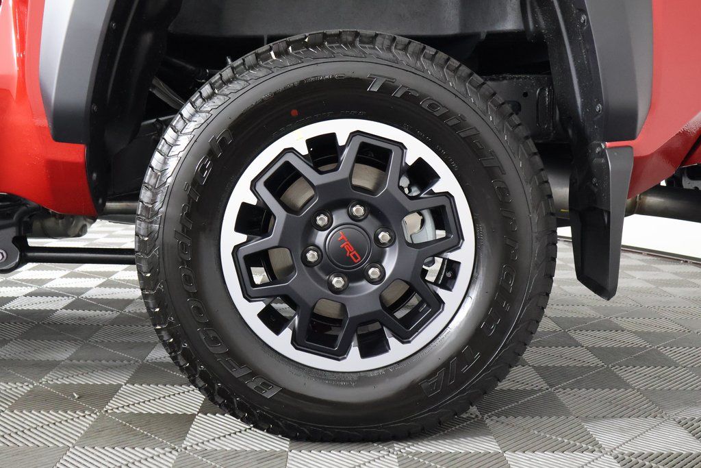 Thumbnail: 2025 Toyota Tacoma - 10