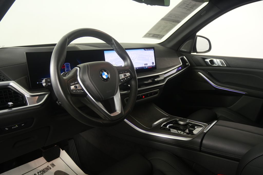 Thumbnail: 2026 BMW X5 - 12