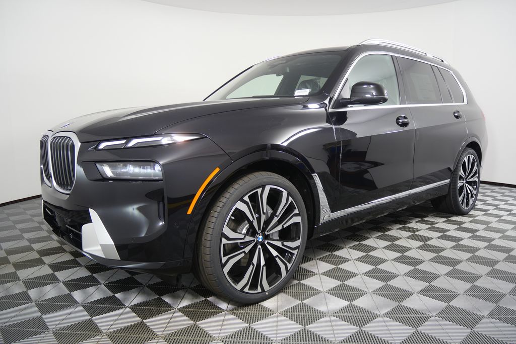 Thumbnail: 2026 BMW X7 - 8