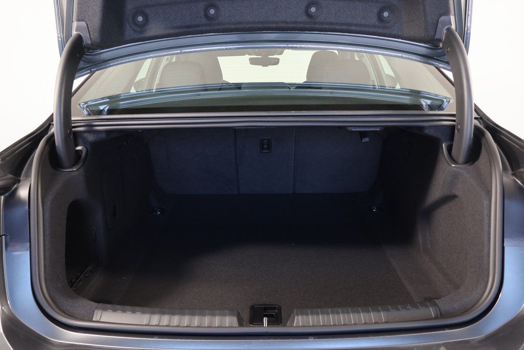 Thumbnail: 2026 Audi A6 - 8
