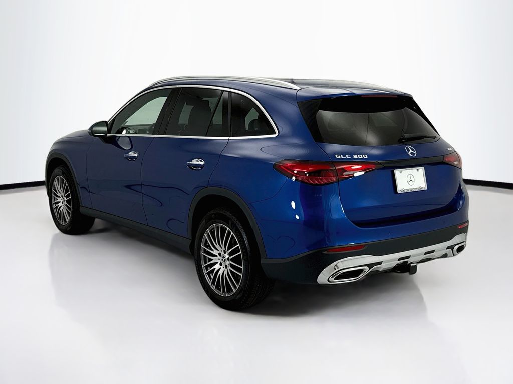 Thumbnail: 2027 Mercedes-Benz GLC - 7