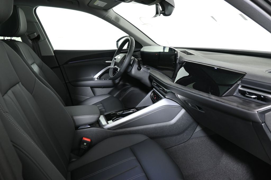 Thumbnail: 2025 Audi Q5 - 22