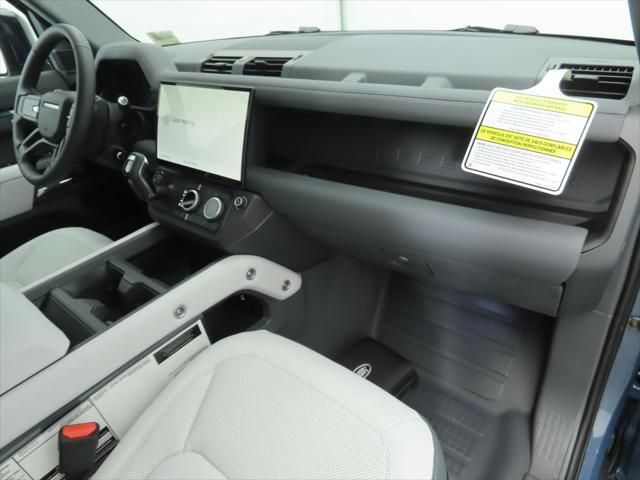 Thumbnail: 2026 Land Rover Defender - 17