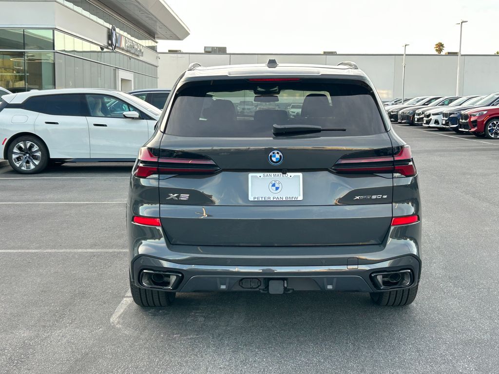 Thumbnail: 2026 BMW X5 - 4