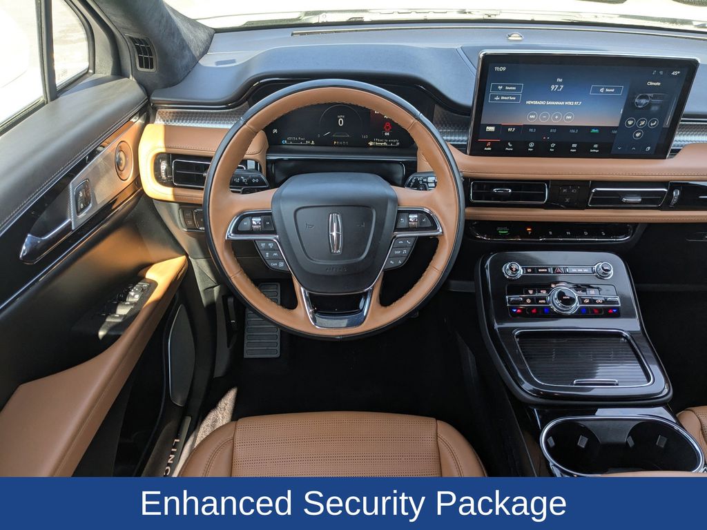 2022 Lincoln Nautilus Black Label