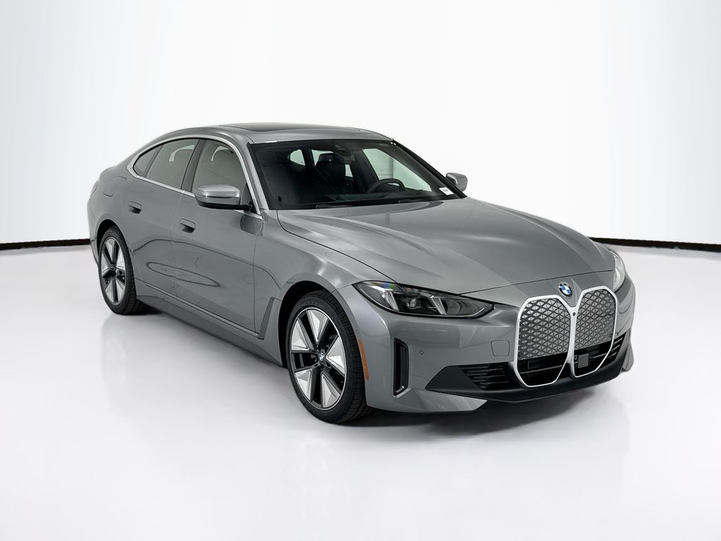 Thumbnail: 2026 BMW i4 - 3
