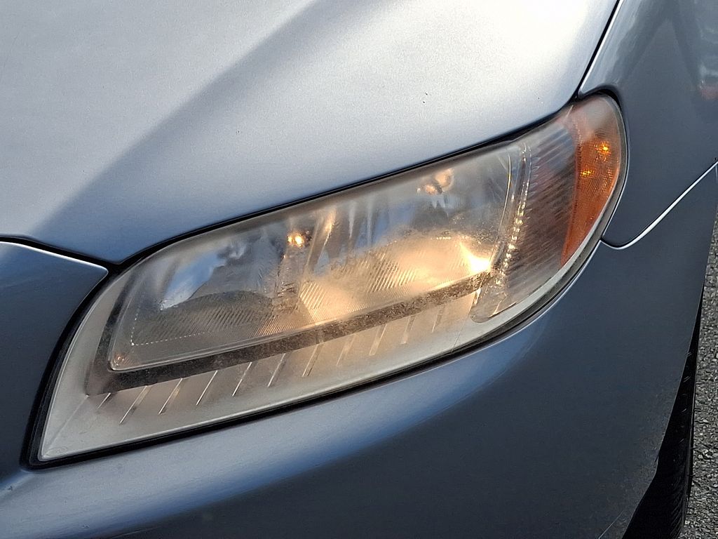 Thumbnail: 2011 Volvo S80 - 9