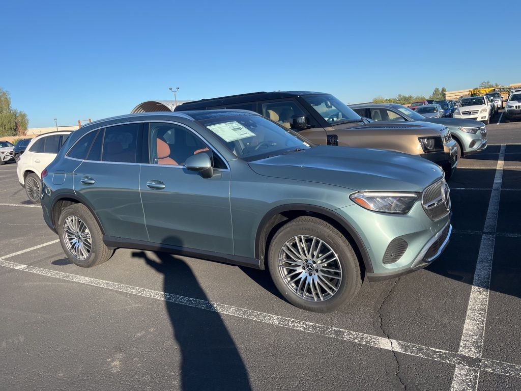 Thumbnail: 2026 Mercedes-Benz GLC - 3