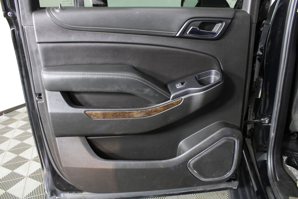 Used 2019 Chevrolet Suburban for sale in 