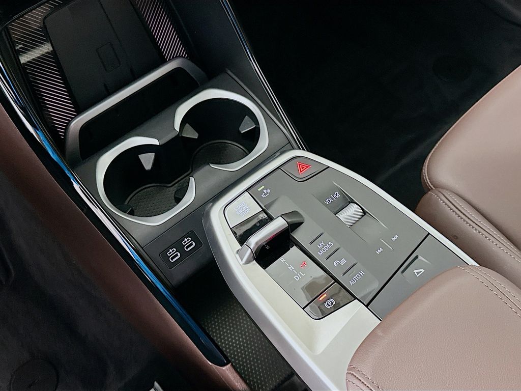 Thumbnail: 2025 BMW X1 - 16