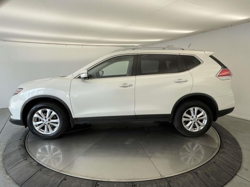 2016 Nissan Rogue SV White at Grove City Ford