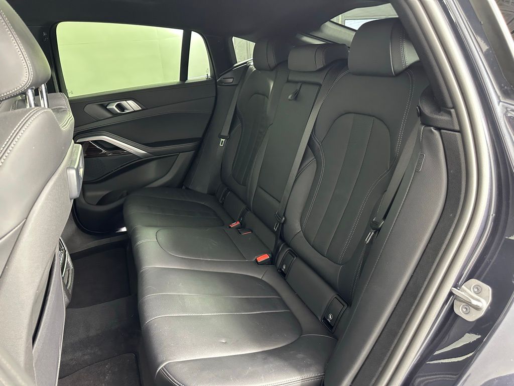 Thumbnail: 2021 BMW X6 - 25
