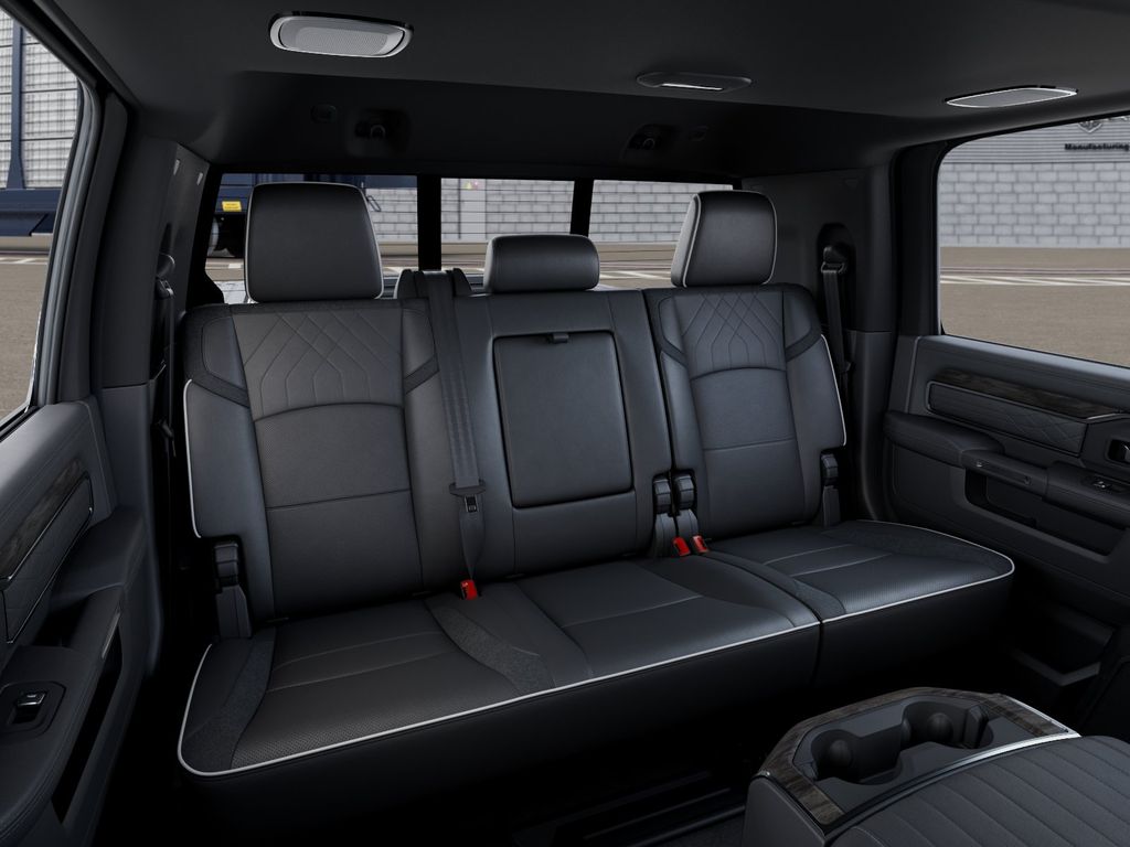 New 2026 Diamond Black Crystal Pearlcoat Ram Limited image 15