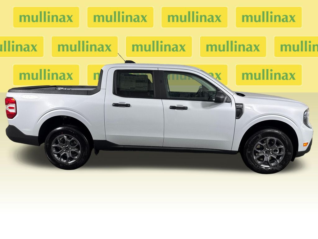 New 2026 White Ford XLT image 20