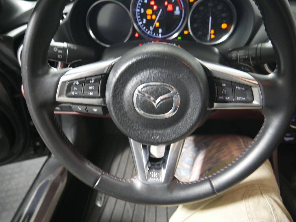 Thumbnail: 2017 Mazda MX-5 Miata - 9