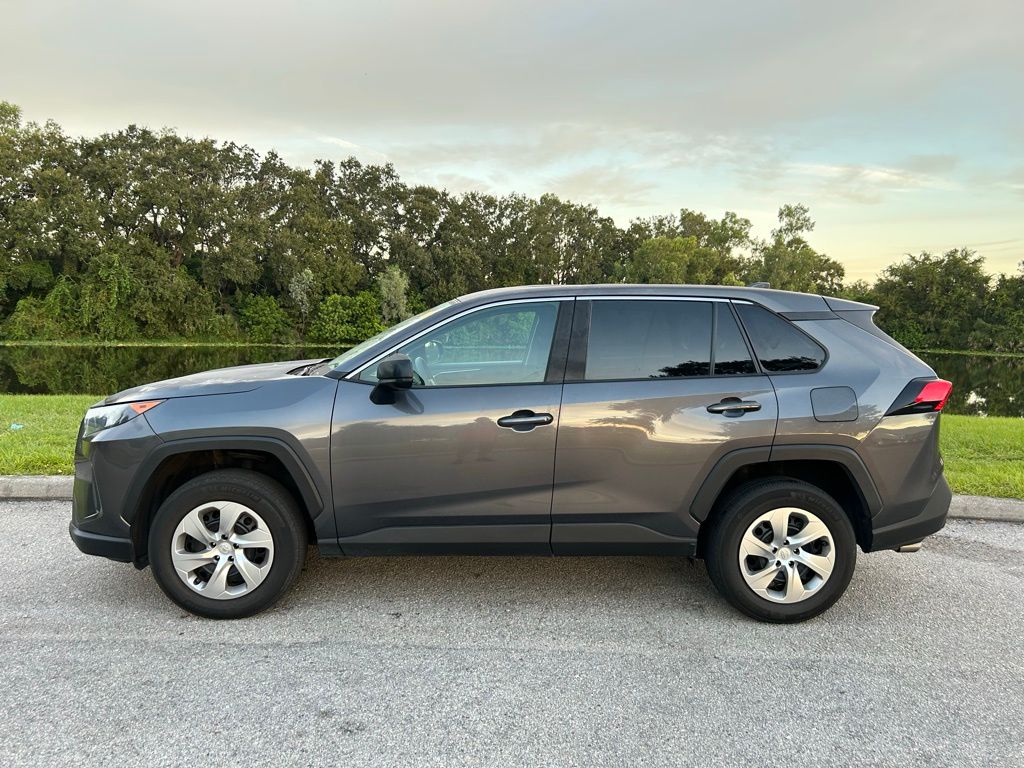 Thumbnail: 2022 Toyota RAV4 - 2