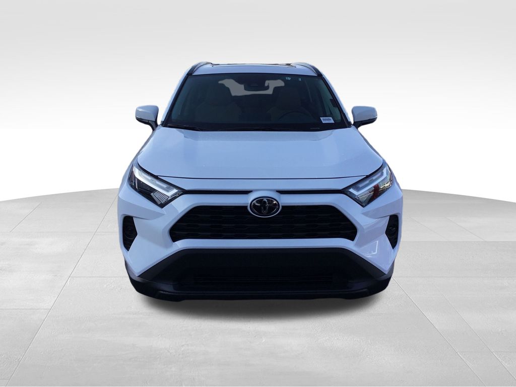 Thumbnail: 2025 Toyota RAV4 - 8