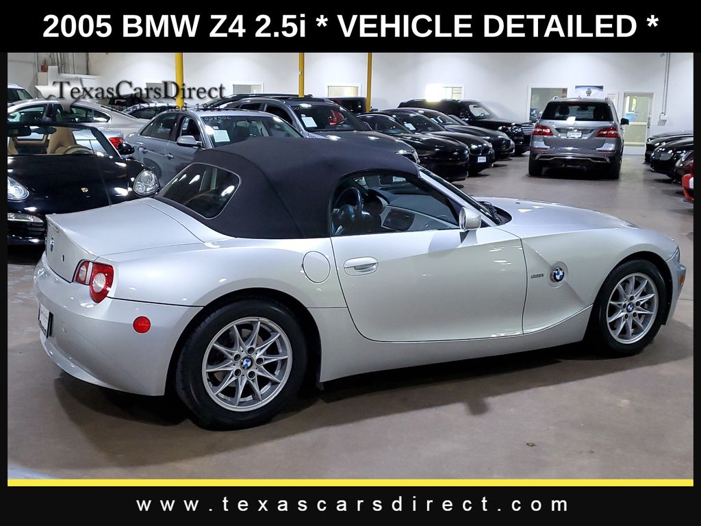 2005 BMW Z4 2.5i 3