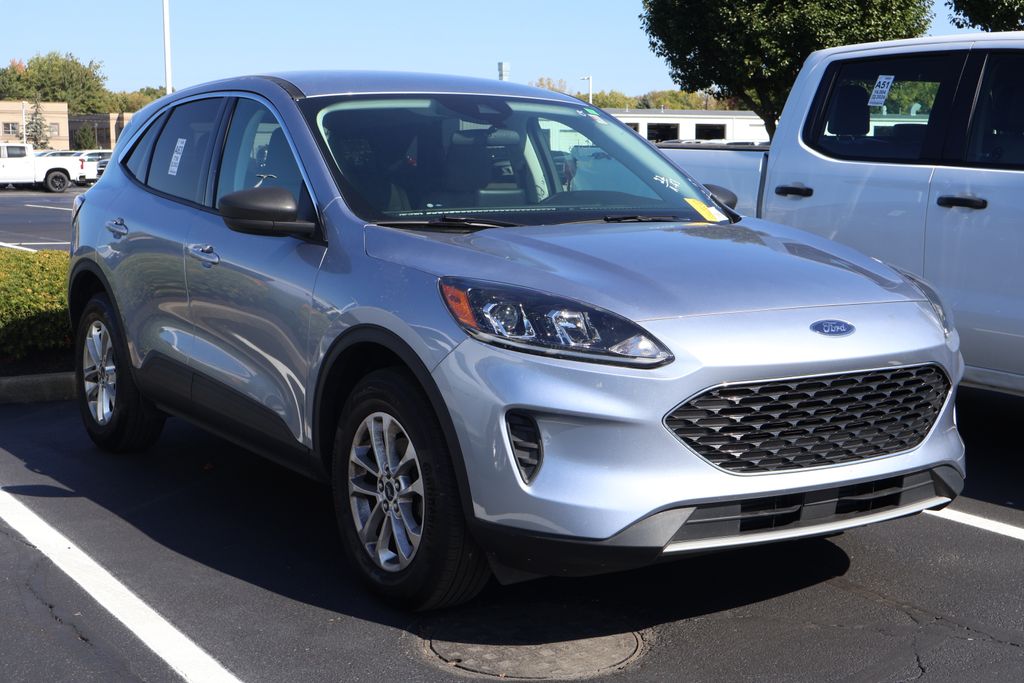 Thumbnail: 2022 Ford Escape - 3