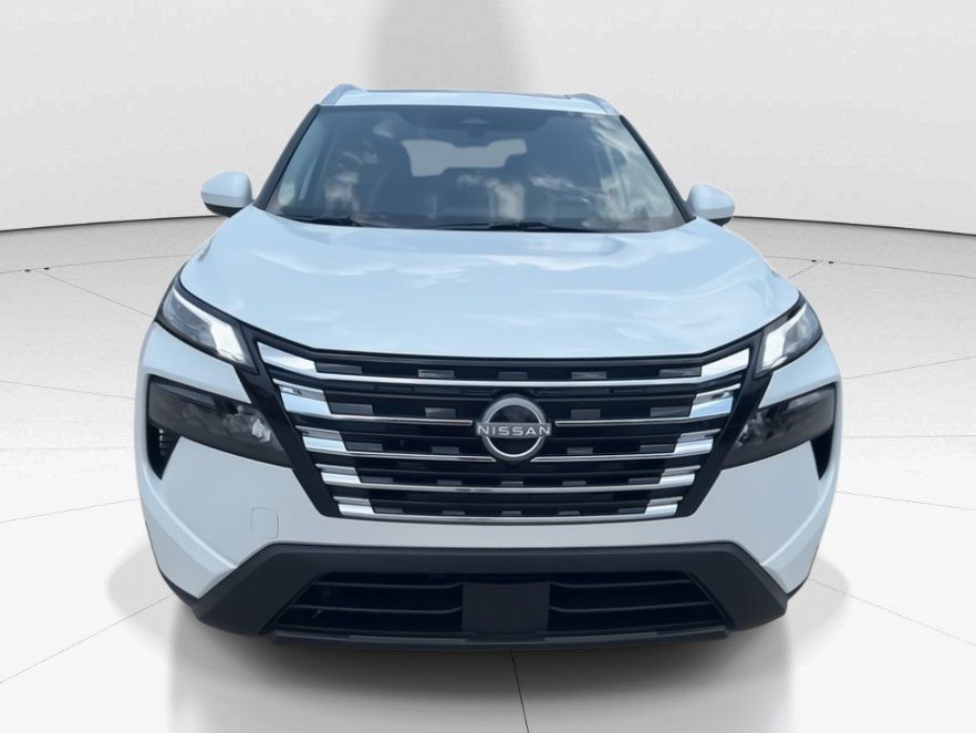 2025 Everest White Pearl Nissan Rogue SV FWD SUV
