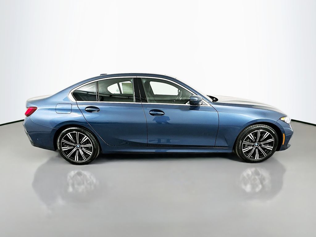 Thumbnail: 2026 BMW 3 Series - 4