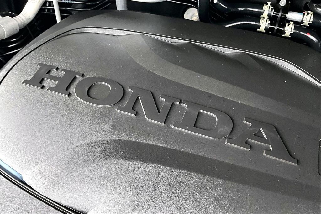 Used 2024 Honda Odyssey Van