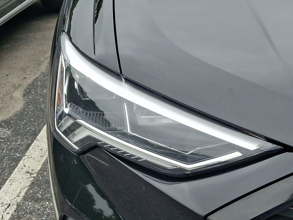 Thumbnail: 2024 Audi Q3 - 4
