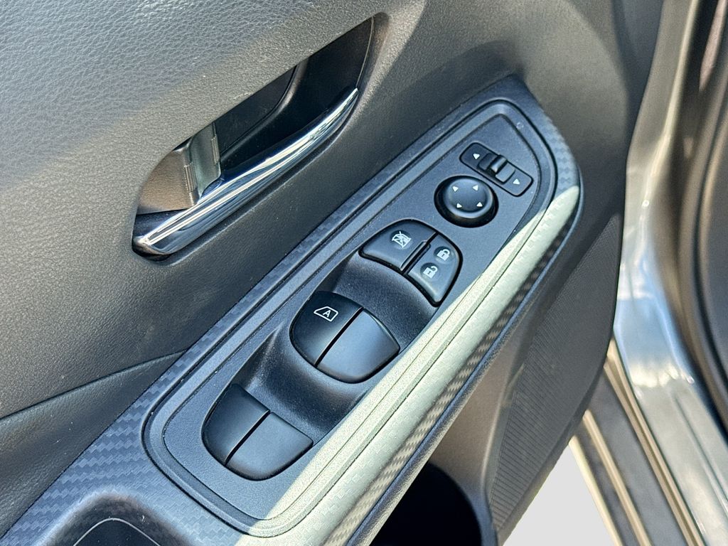 Used 2025 Gray Nissan 1.6 SV image 17