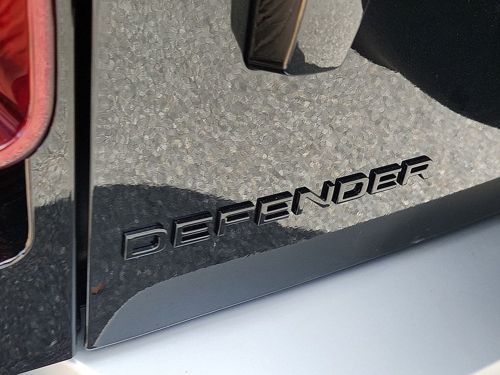 Thumbnail: 2025 Land Rover Defender - 12