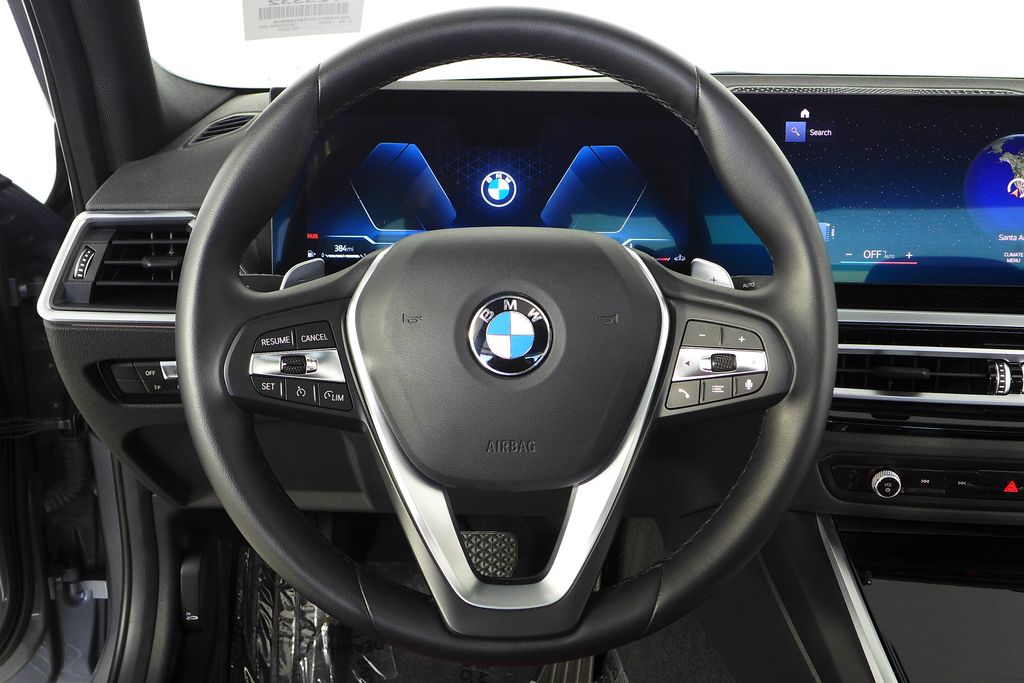 Thumbnail: 2024 BMW 3 Series - 27