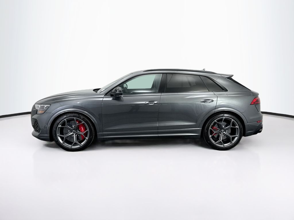 Thumbnail: 2026 Audi RS Q8 - 8