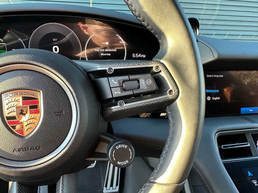 Thumbnail: 2025 Porsche Taycan - 20