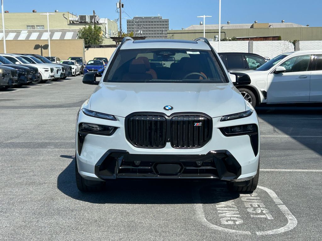 Thumbnail: 2027 BMW X7 - 8