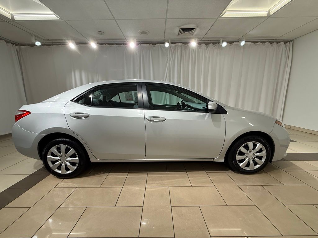 Thumbnail: 2015 Toyota Corolla - 6