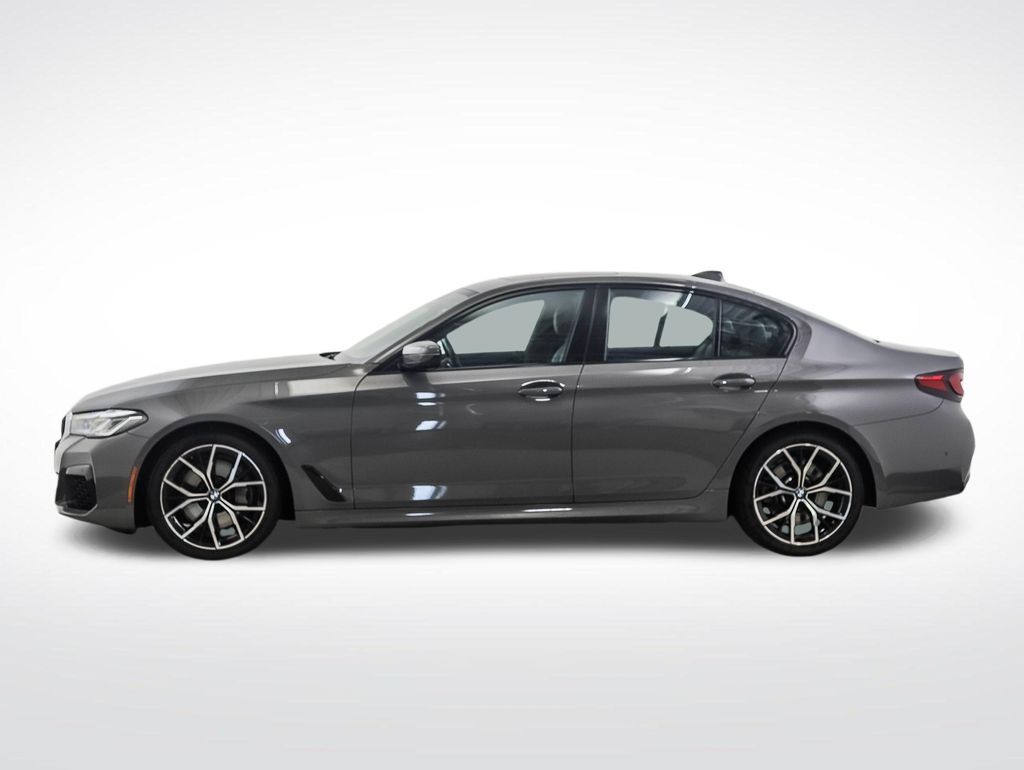 Thumbnail: 2021 BMW 5 Series - 2
