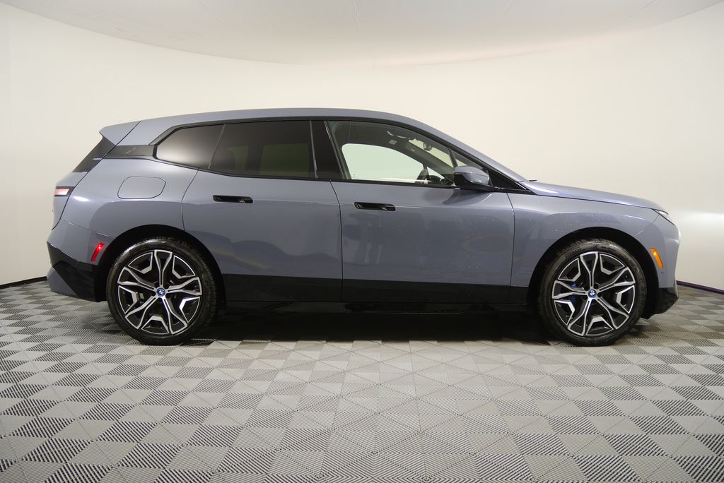 Thumbnail: 2025 BMW iX - 2