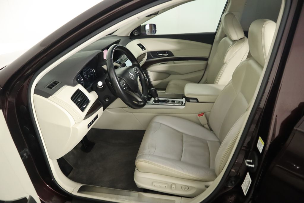 2014 Acura RLX Advance 19