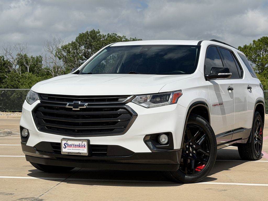 Used 2018 Chevrolet Traverse Premier with VIN 1GNERKKWXJJ120559 for sale in Hudson Oaks, TX
