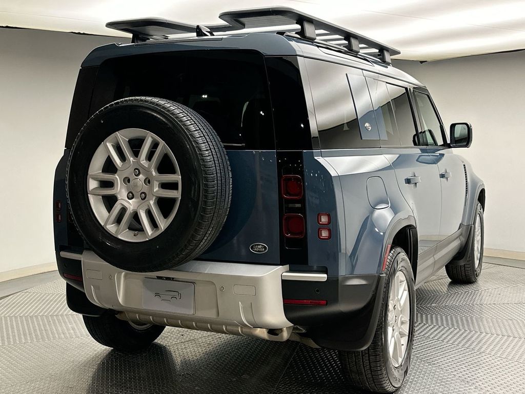 Thumbnail: 2020 Land Rover Defender - 3